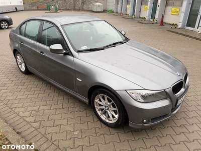 BMW Seria 3 318i