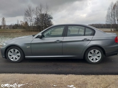 BMW Seria 3 318i