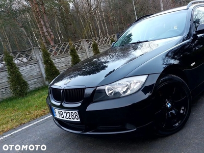 BMW Seria 3 318i