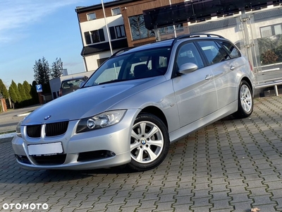 BMW Seria 3 318i