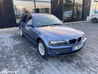 BMW Seria 3 318i