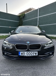 BMW Seria 3 318i Sport Line