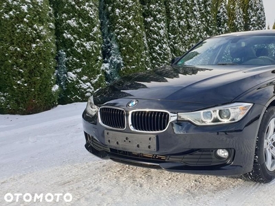 BMW Seria 3 320d DPF Edition Sport