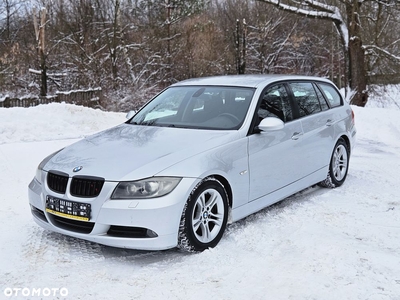 BMW Seria 3 320i