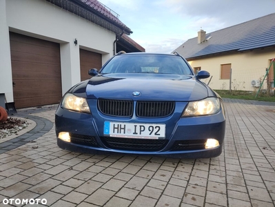 BMW Seria 3 320i