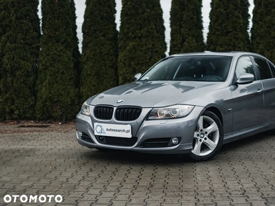 BMW Seria 3 325i