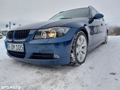 BMW Seria 3 325xi