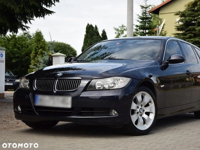 BMW Seria 3 325xi