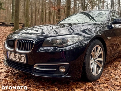 BMW Seria 5 520d xDrive Luxury Line