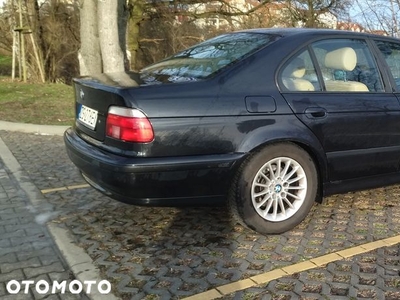 BMW Seria 5 523i