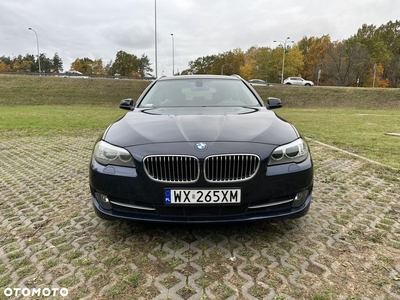 BMW Seria 5 525d xDrive Touring