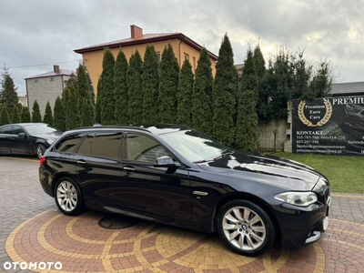 BMW Seria 5 530d Touring Sport-Aut Luxury Line