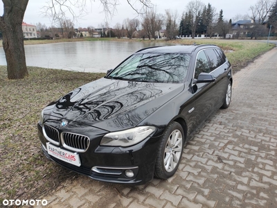 BMW Seria 5 530d xDrive Luxury Line