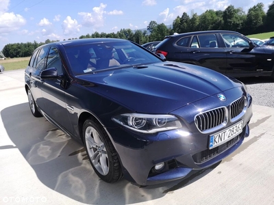 BMW Seria 5 530d xDrive Touring Sport-Aut