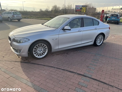 BMW Seria 5 535d xDrive Luxury Line