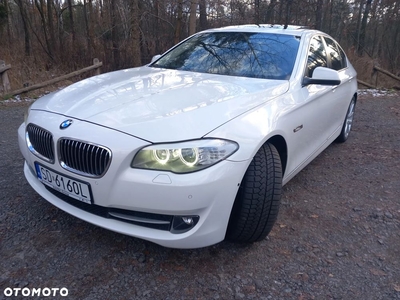 BMW Seria 5 535i xDrive Luxury Line