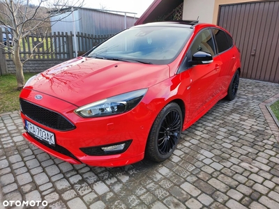 Ford Focus 1.5 EcoBoost ST-Line Red ASS