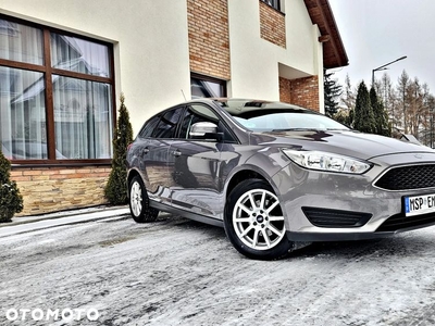 Ford Focus Turnier 1.0 EcoBoost Start-Stopp-System COOL&CONNECT DESIGN