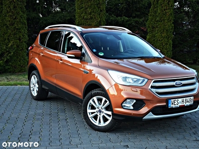 Ford Kuga 1.5 EcoBoost 2x4 Titanium