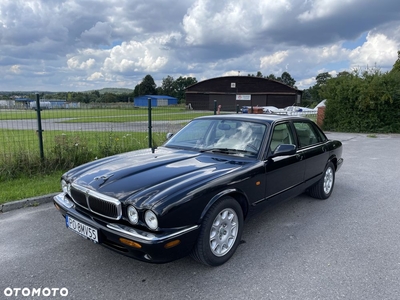 Jaguar XJ 3.2