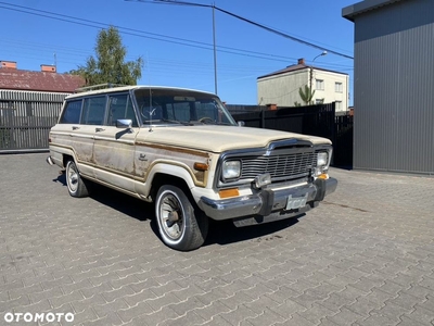 Jeep Wagoneer