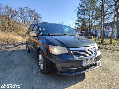 Lancia Voyager 2.8CRD Silver