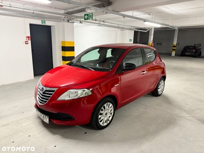 Lancia Ypsilon 1.2 8V Black&Red S&S