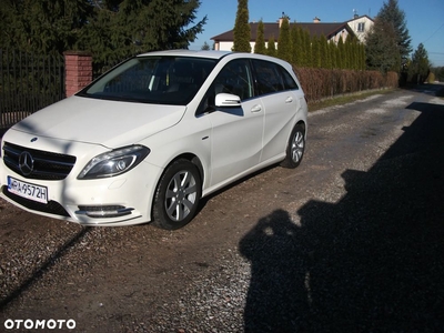 Mercedes-Benz Klasa B 180 (BlueEFFICIENCY)