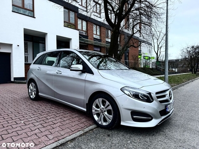 Mercedes-Benz Klasa B 220 4Matic 7G-DCT Style