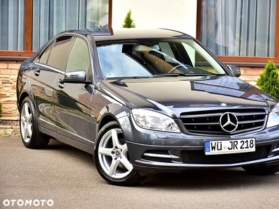 Mercedes-Benz Klasa C 200 T (BlueEFFICIENCY) 7G-TRONIC Avantgarde