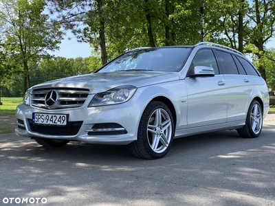 Mercedes-Benz Klasa C 220 (BlueTEC) d T 7G-TRONIC Avantgarde