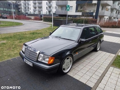 Mercedes-Benz W124 (1984-1993)