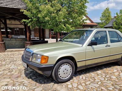 Mercedes-Benz W201 (190)