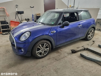 MINI Cooper Essential Trim