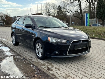 Mitsubishi Lancer 1.5 Invite