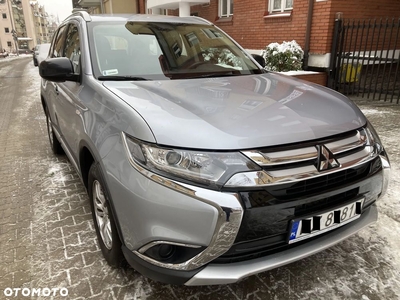 Mitsubishi Outlander 2.0 Invite + 2WD