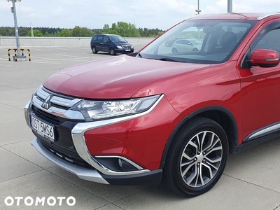 Mitsubishi Outlander 2.2 DI-D 4WD Automatik Edition 100+