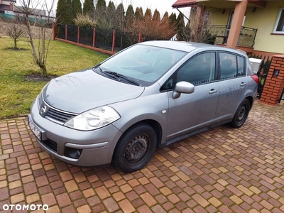 Nissan Tiida 1.6 Visia