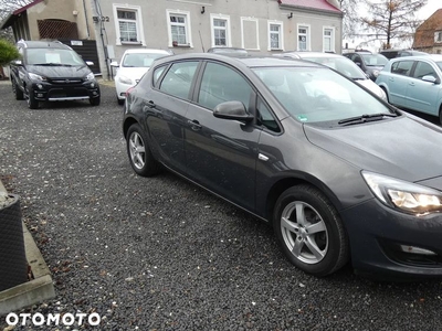 Opel Astra 1.4 Turbo Edition