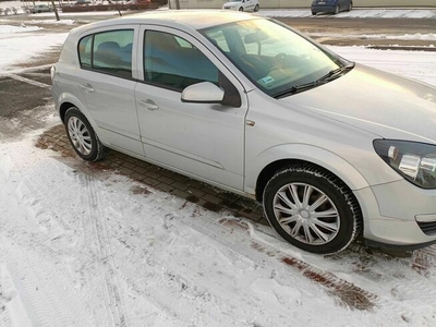 Opel Astra h 2004