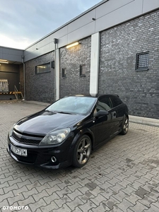 Opel Astra III GTC 2.0 T Sport