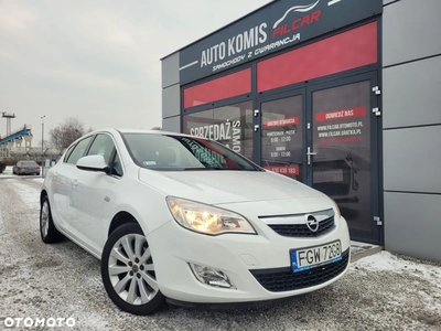 Opel Astra IV 1.4 T Cosmo