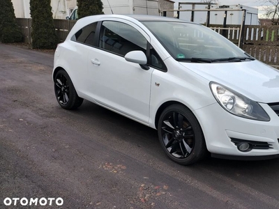 Opel Corsa 1.4 16V Color Edition