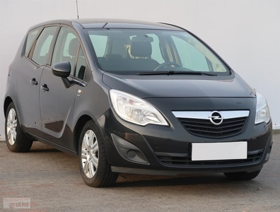 Opel Meriva B , GAZ, Klimatronic, Tempomat, Podgrzewane siedzienia