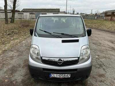 Opel Vivaro 2,0 CDTI 115 KM 9-CIO Osobowy Super Stan Niski Przebieg 2x Klima Long