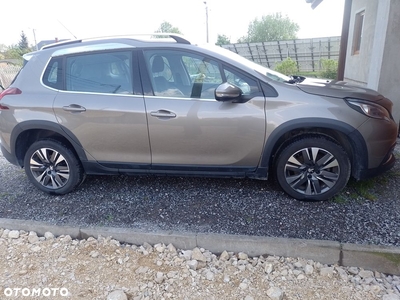 Peugeot 2008 1.2 Pure Tech Style S&S EAT6