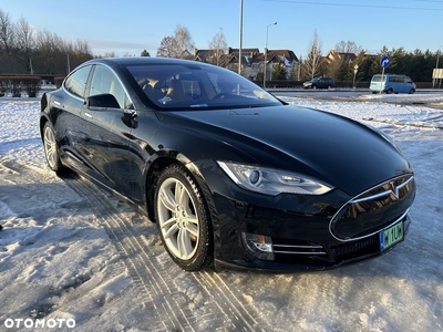 Tesla Model S Standard