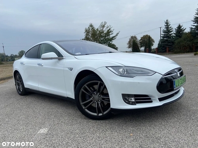 Tesla Model S Standard