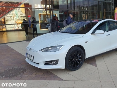 Tesla Model S Standard