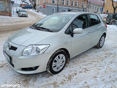 Toyota Auris 1.4 VVT-i Terra